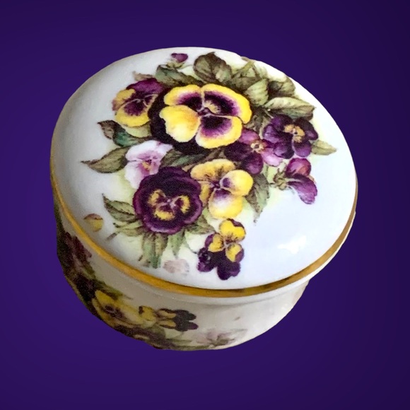 🚩 SOLD 🚩 Fine Bone China Gilded Ring Pill Box Wedding Gift - Picture 7 of 14